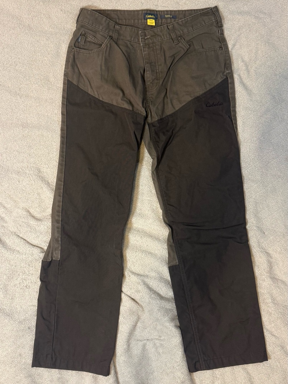 Cabela's Two-Tone Black and Brown Men's Cargo Pants